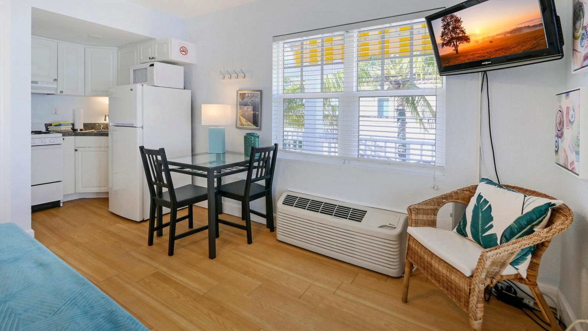 Coconut Inn Pass-A-Grille Beach St. Pete Beach Buitenkant foto